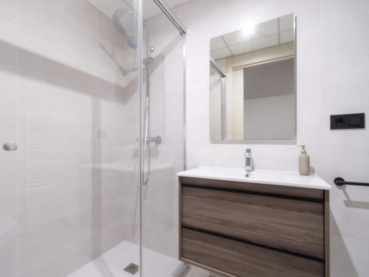 Belvilla By Oyo Nice Apartment In Бенаск Екстериор снимка