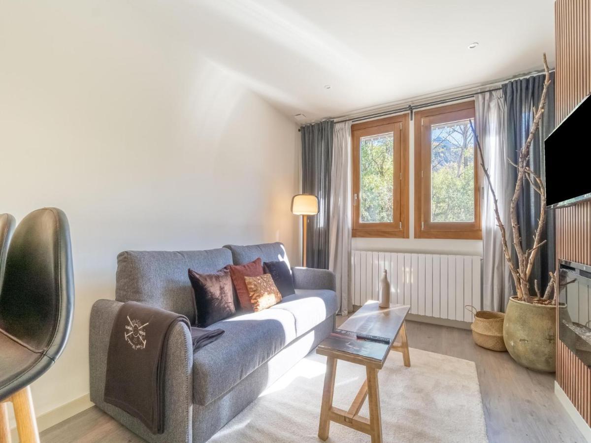 Belvilla By Oyo Nice Apartment In Бенаск Екстериор снимка