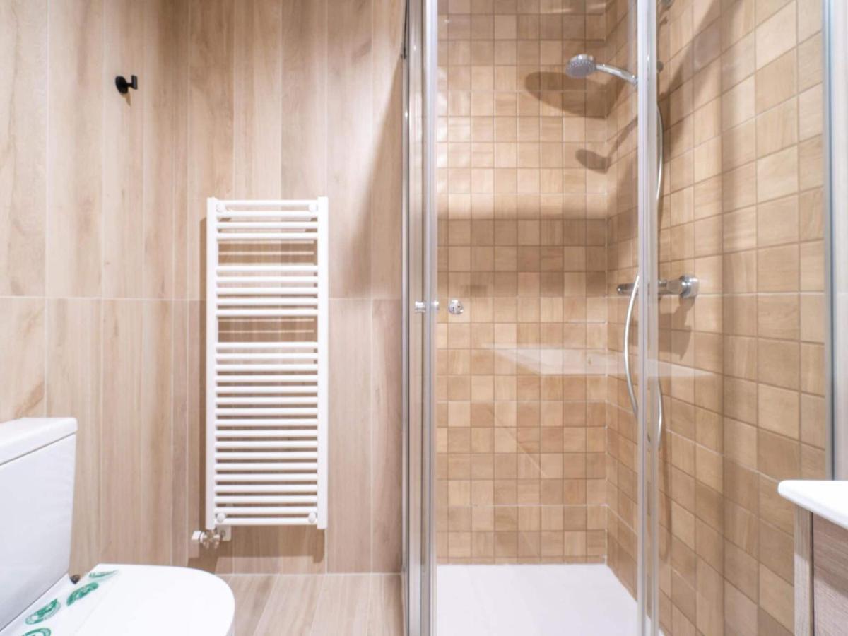 Belvilla By Oyo Nice Apartment In Бенаск Екстериор снимка